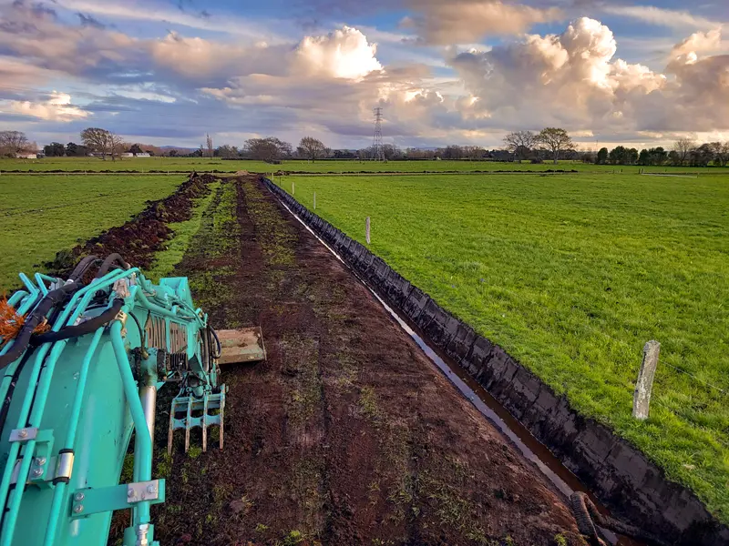 Tractor & Scoop Work